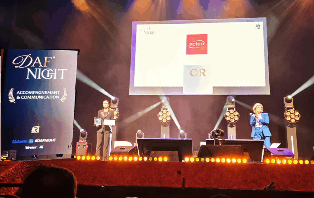 Acteo reçoit le Trophée d’or à la DAF Night 2025 pour l’excellence en coaching professionnel et communication des directeurs financiers