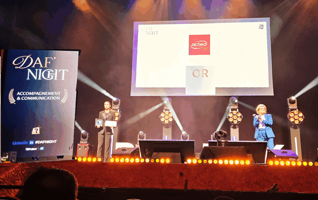 Acteo reçoit le Trophée d’or à la DAF Night 2025 pour l’excellence en coaching professionnel et communication des directeurs financiers