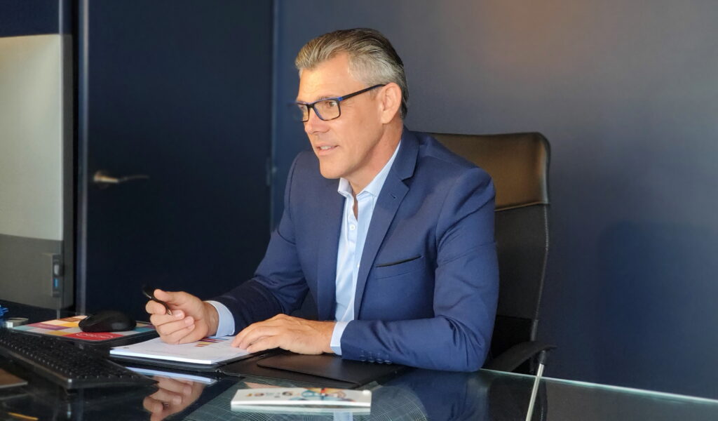 Laurent Tylski – Your executive coach Portrait of Laurent Tylski, certified executive coach